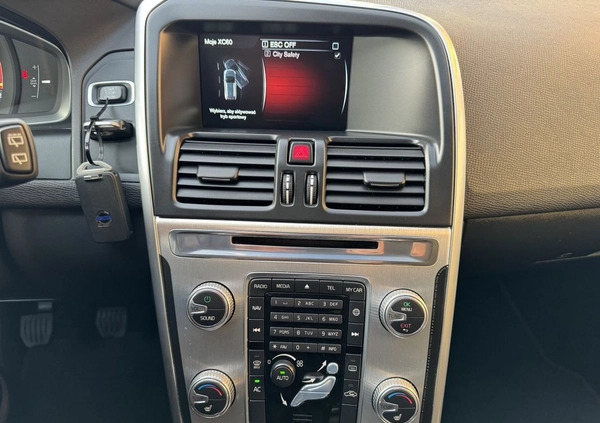 Volvo XC 60 cena 65900 przebieg: 222000, rok produkcji 2015 z Modliborzyce małe 154